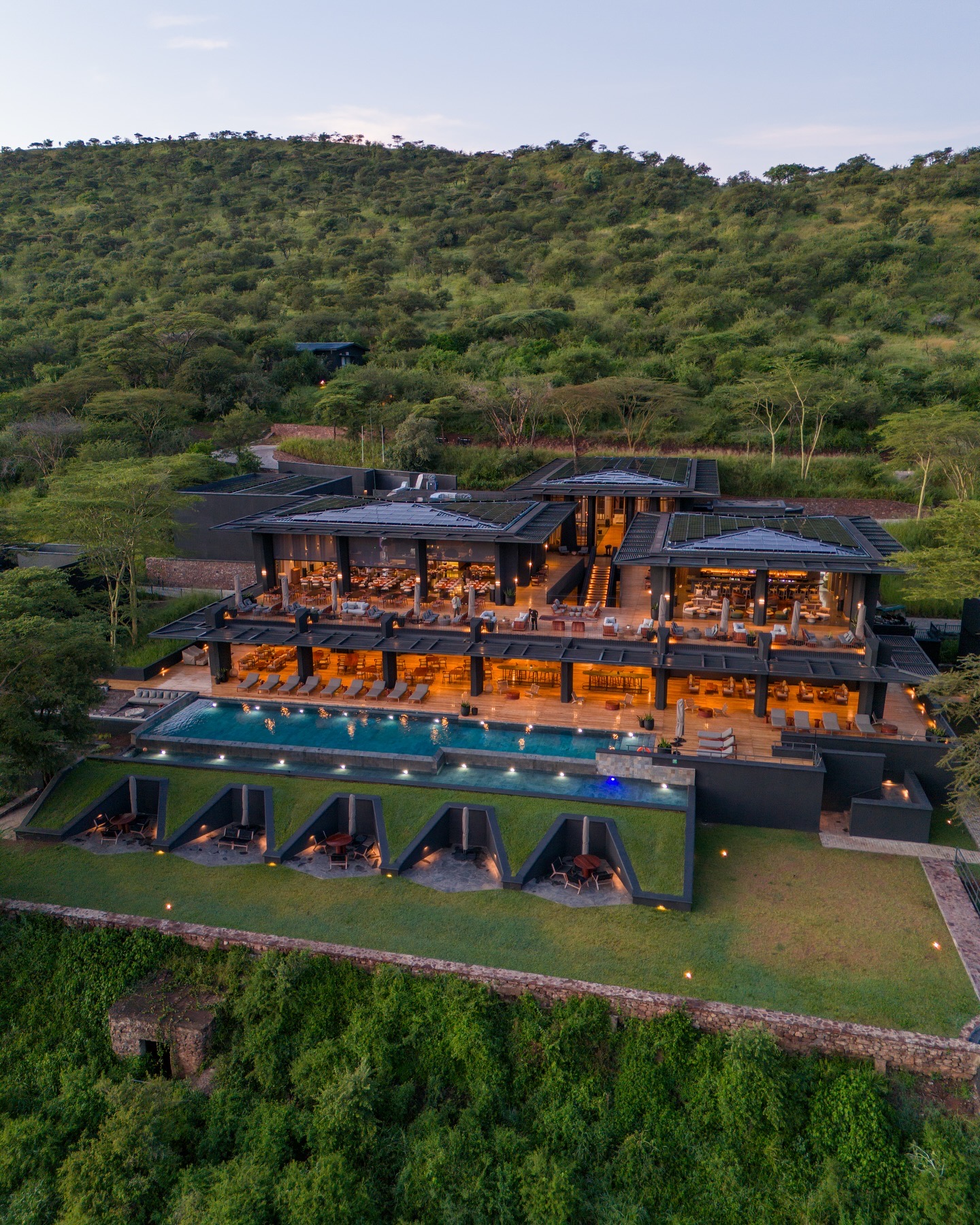 Top 10 Best Luxury Safari Lodges in East Africa (2025 Bucket List)